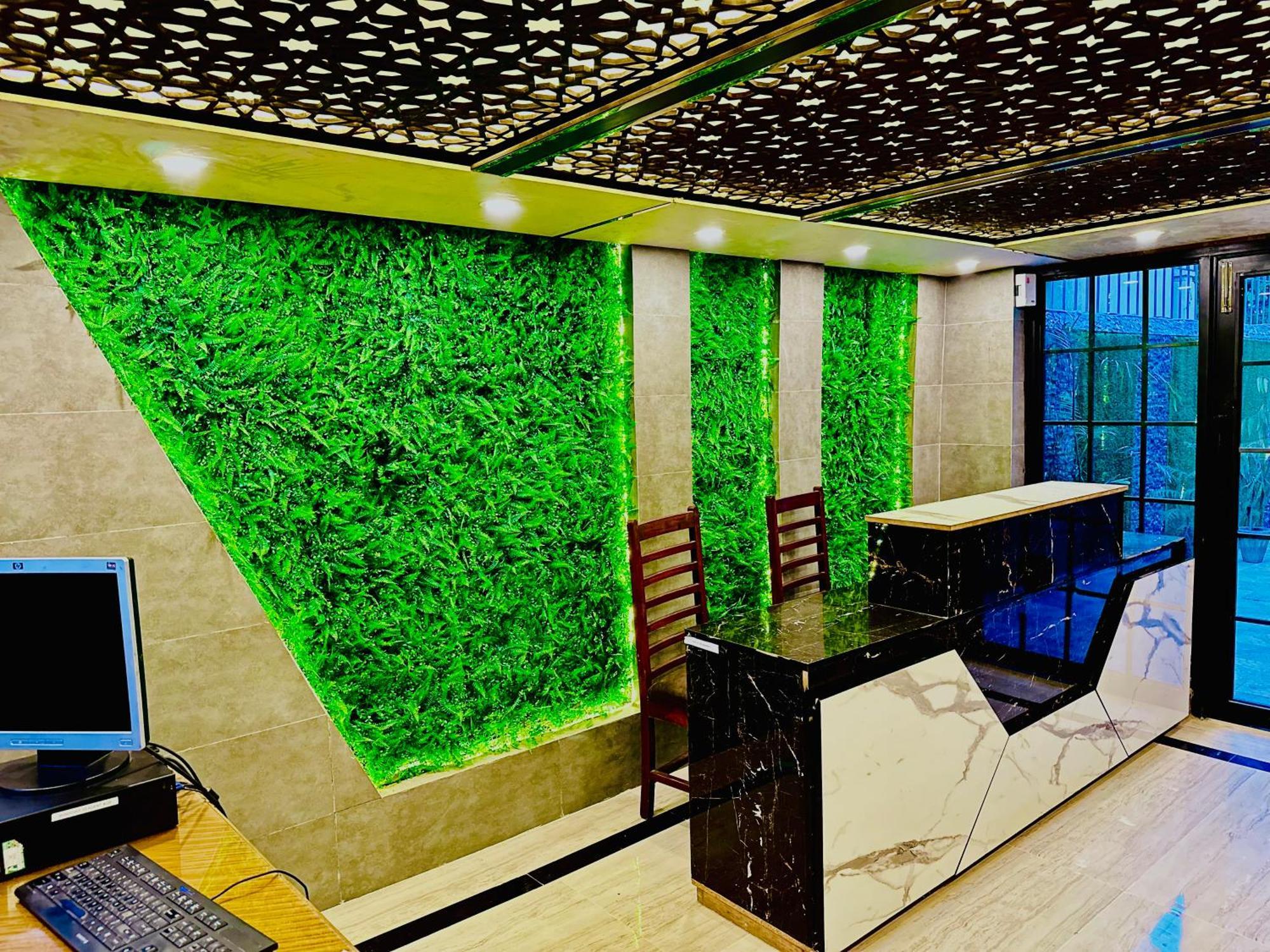 Hotel Blue Moon Executive à Islamabad Extérieur photo